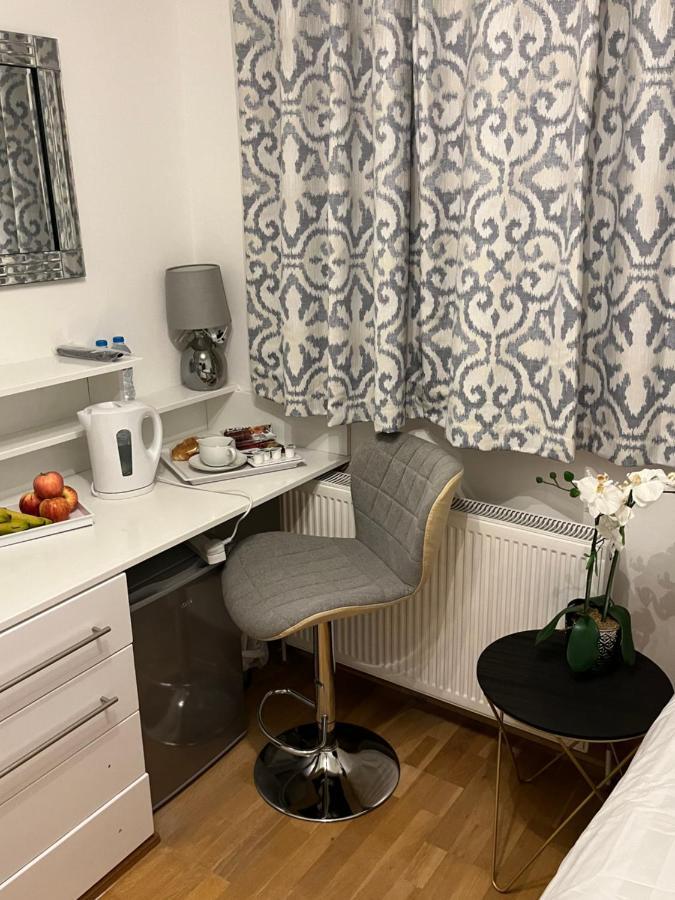 Tj Homes - Double Room With Single Bed - 3 Min To Tube Station - London Ruislip Luaran gambar